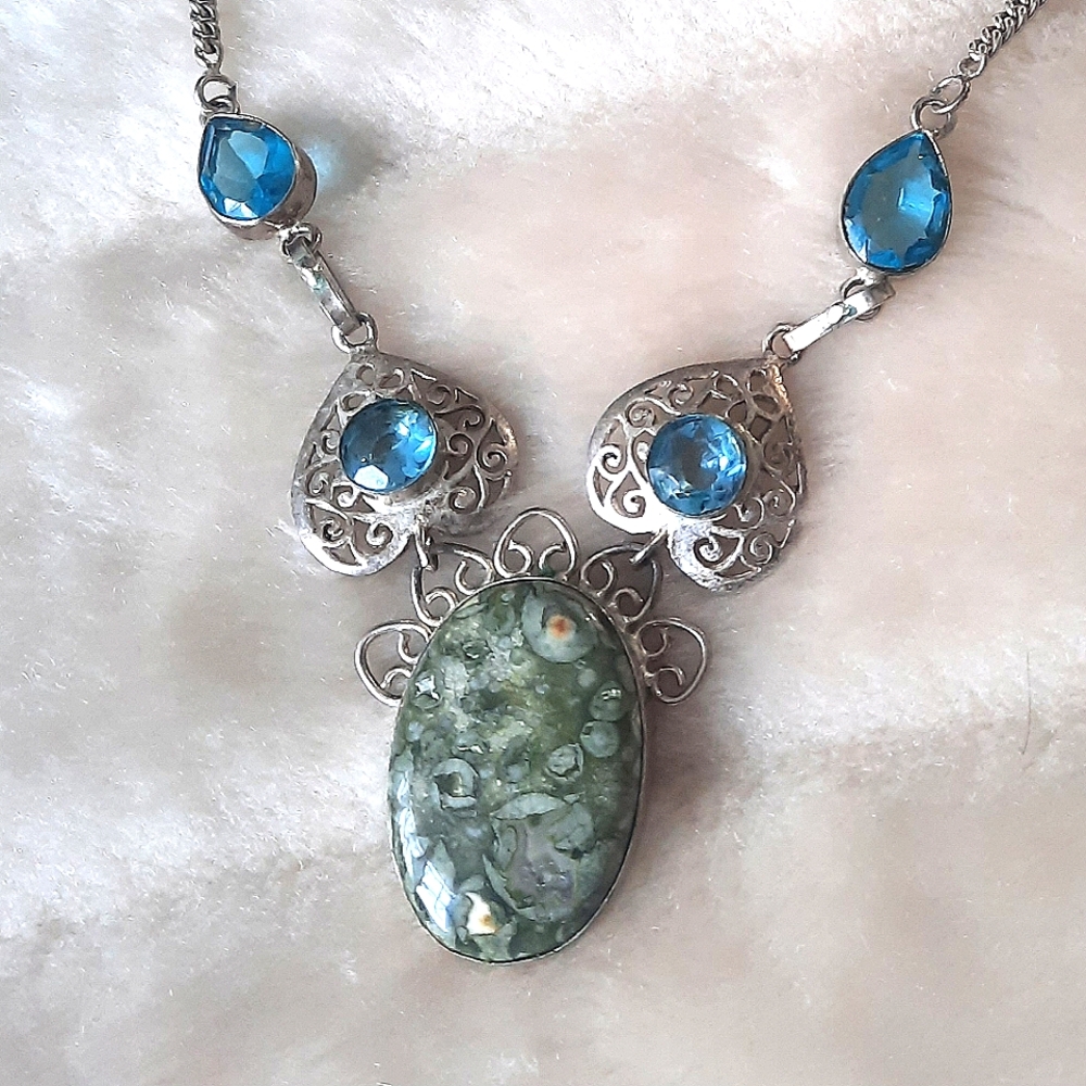 Natural Green Oval Cabochon, 925 Hearts, Bright Blue Glass, Necklace